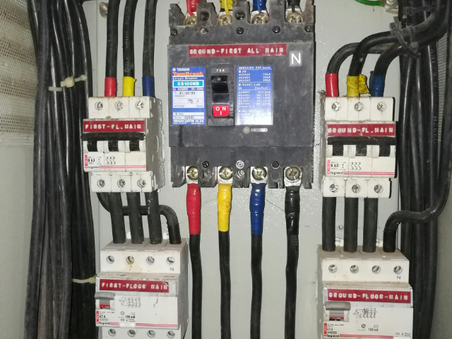 武漢鑫起禾貿易有限公司 專注配電開關控制設備，賦能現代電力系統安全與高效